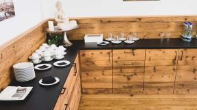 Kaffeepause im Raum Quelle 