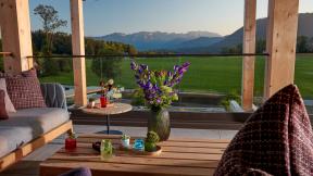 Aussicht Rooftop Bar / Senses Sundowner Lounge