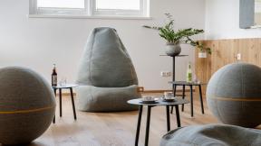 Sitzsäcke und Sitzbälle