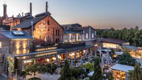 Das Conference Center von Maisel & Friends vereint historische Brauereigebäude mit moderner Eventinfrastruktur und bietet Platz für Veranstaltungen von kleinen Gruppen bis hin zu Events. Moderne Technik und flexible Raumkonzepte schaffen ideale Bedingungen für Tagungen, Meetings und Events.